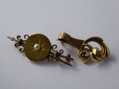 An Edwardian 9 ct Yellow Gold and Pearl Brooch, approx wt 3.4 gms, together with another 14 ct