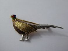 A 9ct Tri-Gold and Enamel Brooch, depicting a pheasant.