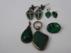 A Quantity of Malachite Jewellery, including two pairs of earrings, silver pendant, brooch and one