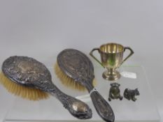 Miscellaneous Silver, including a pepper in the form of a seated bear Birmingham hallmark, two