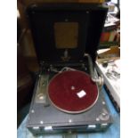 DULCETTO PORTABLE RECORD PLAYER, UNTESTED