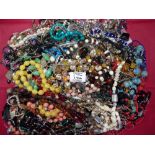 MIXED BAG OF COSTUME JEWELLERY