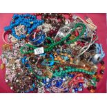 MIXED BAG OF COSTUME JEWELLERY