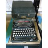 CASED VINTAGE TYPEWRITER