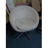 RETRO SWIVEL CHAIR