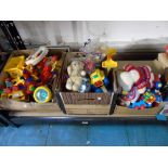 LARGE QUANTITY OF CHILDRENS PLASTIC TOYS INC TOMY ITEMS