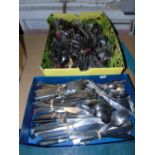 LARGE QUANTITY OF CUTLERY