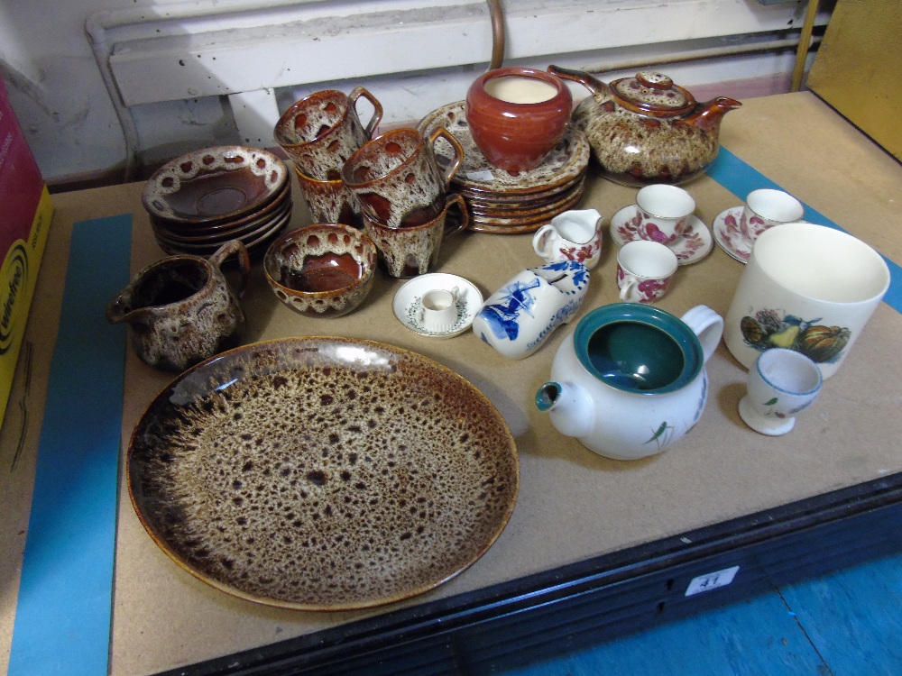 MIXED CERAMICS INCL FOSTERS POTTERY DISH