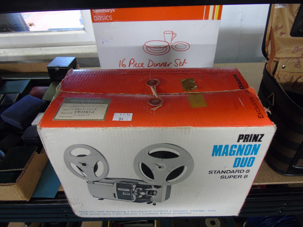 STANDARD 8 REE TO REEL 8MM PROJECTOR WITH CASE