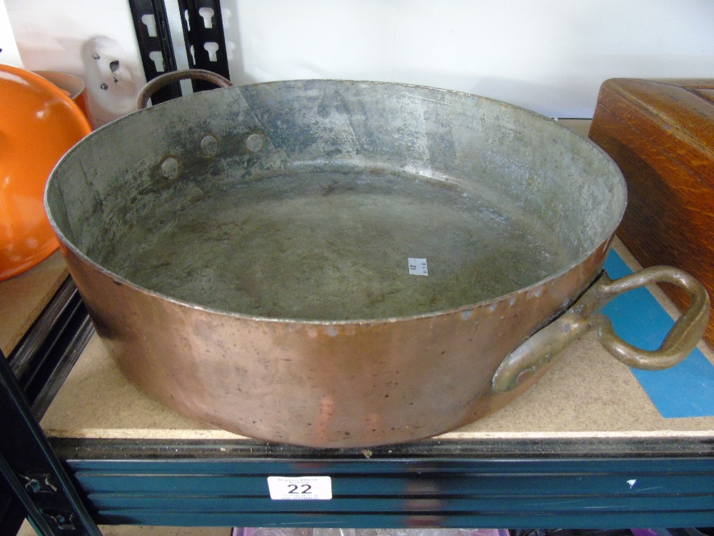 VICTORIAN BRASS AND COPPER PAN