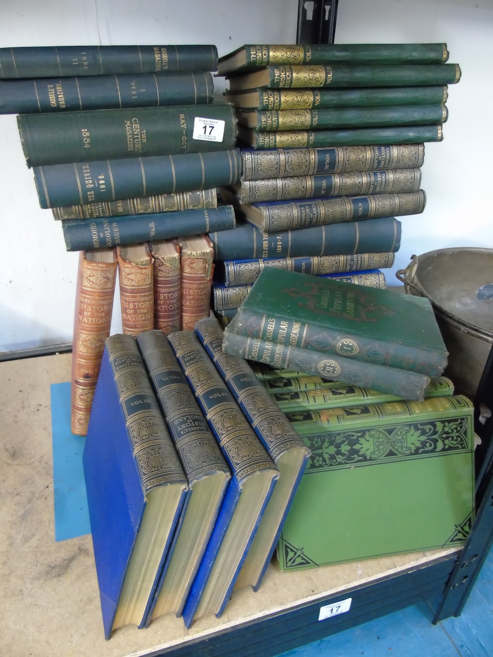 LARGE COLLECTION OF VINTAGE BOOKS