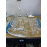 COLLECTION OF GLASS INCLUDING CRYSTAL NICE PIECES