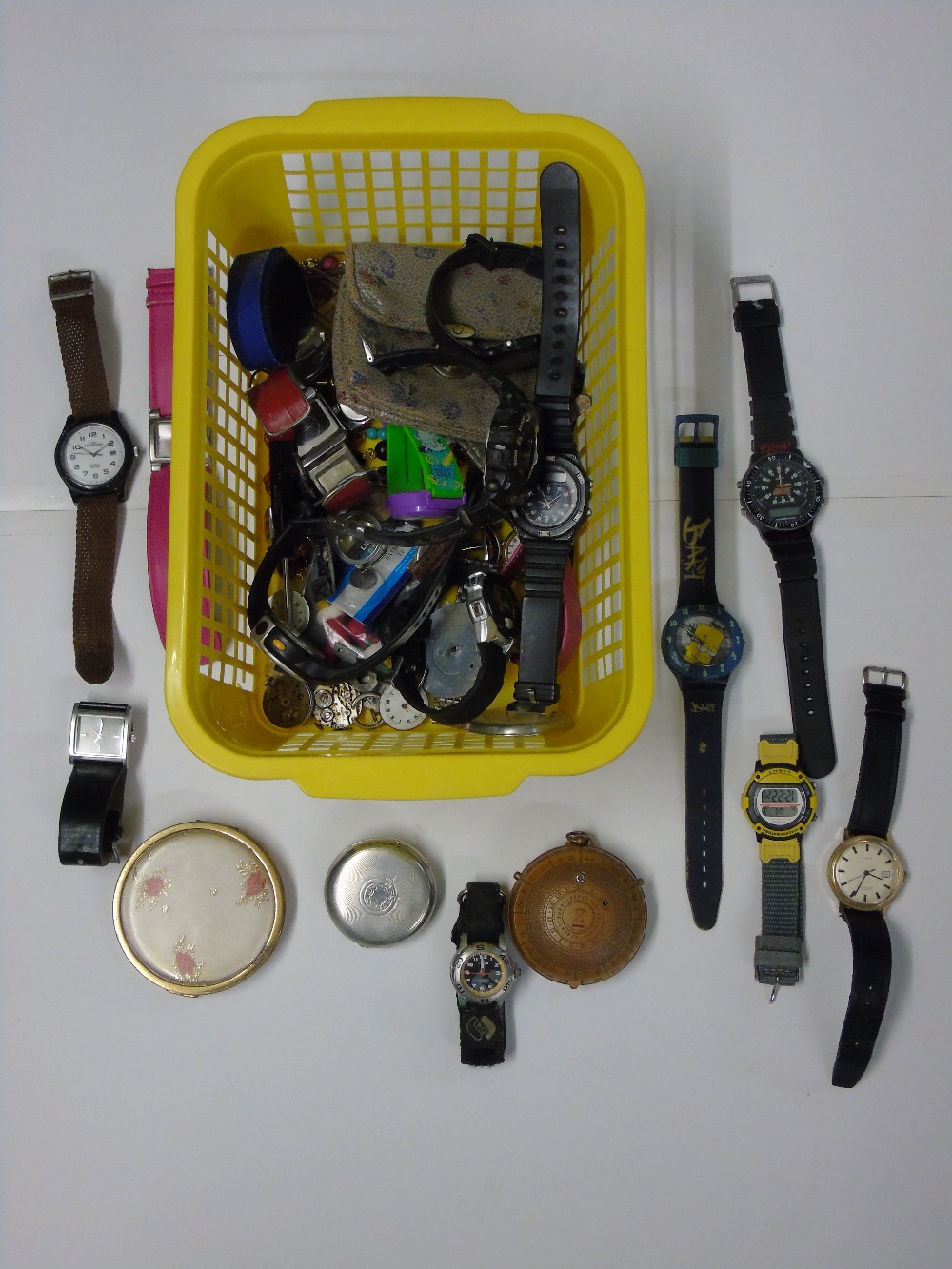 COLLECTION OF WATCHES INCLUDING TIMEX AND CASIO