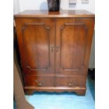 2 DOOR TV CABINET