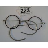 PAIR OF VINTAGE SPECTACLES