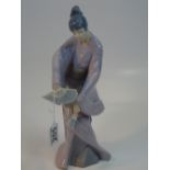 NAO FIGURE, LADY WITH FAN