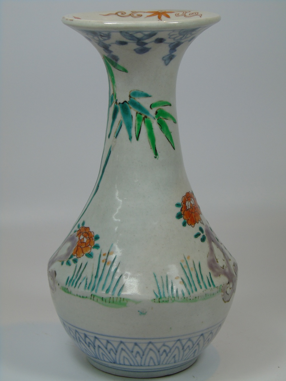 CHINESE FAMILLE VERTE VASE - Image 3 of 4