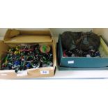 2 BOXES OF WARHAMMER 40K FIGURES