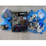 QUANTITY OF COSTUME JEWELLERY