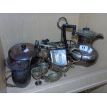 QUANTITY OF PLATED WARE