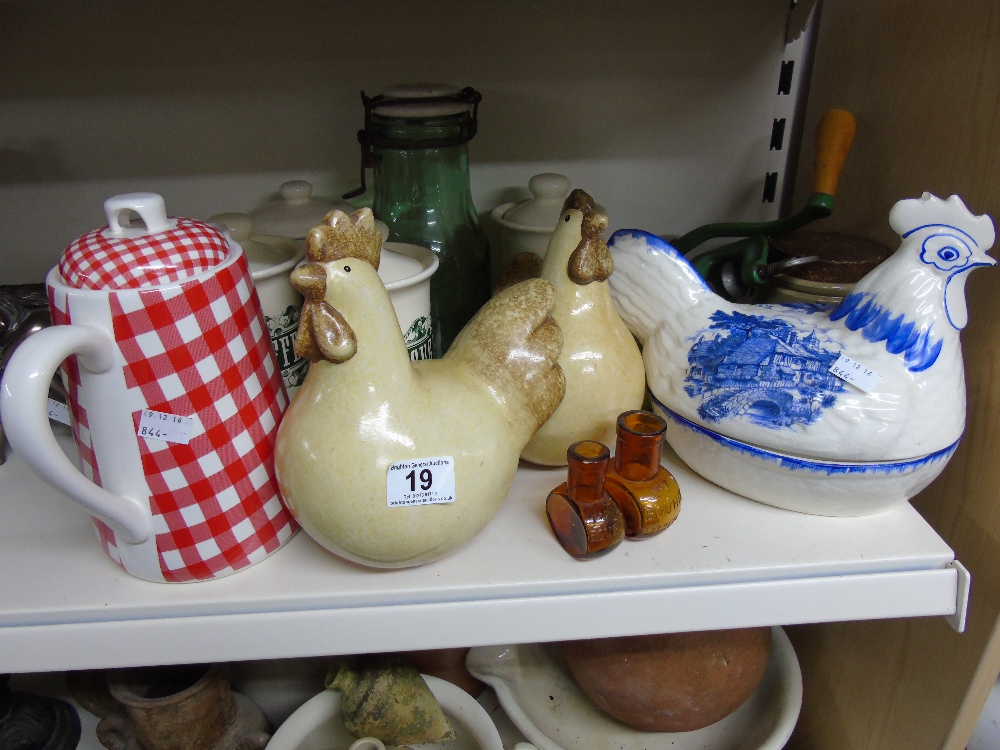 KITCHEN STORAGE CONTAINERS, CHICKEN FIGURES & EGG HOLDER