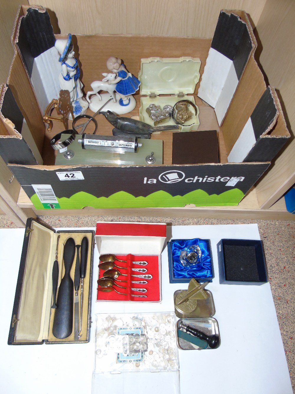 DESK TIDY, BUTTONS, CASED CUTLERY & OTHERS