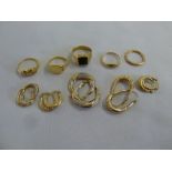 A quantity of  gold jewellery to include rings and earrings, approx weight 15.5g (15)