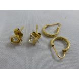 Two pairs of 9ct gold earrings, approx 2.5g