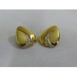 Pair of 9ct gold earrings, approx 3.2g