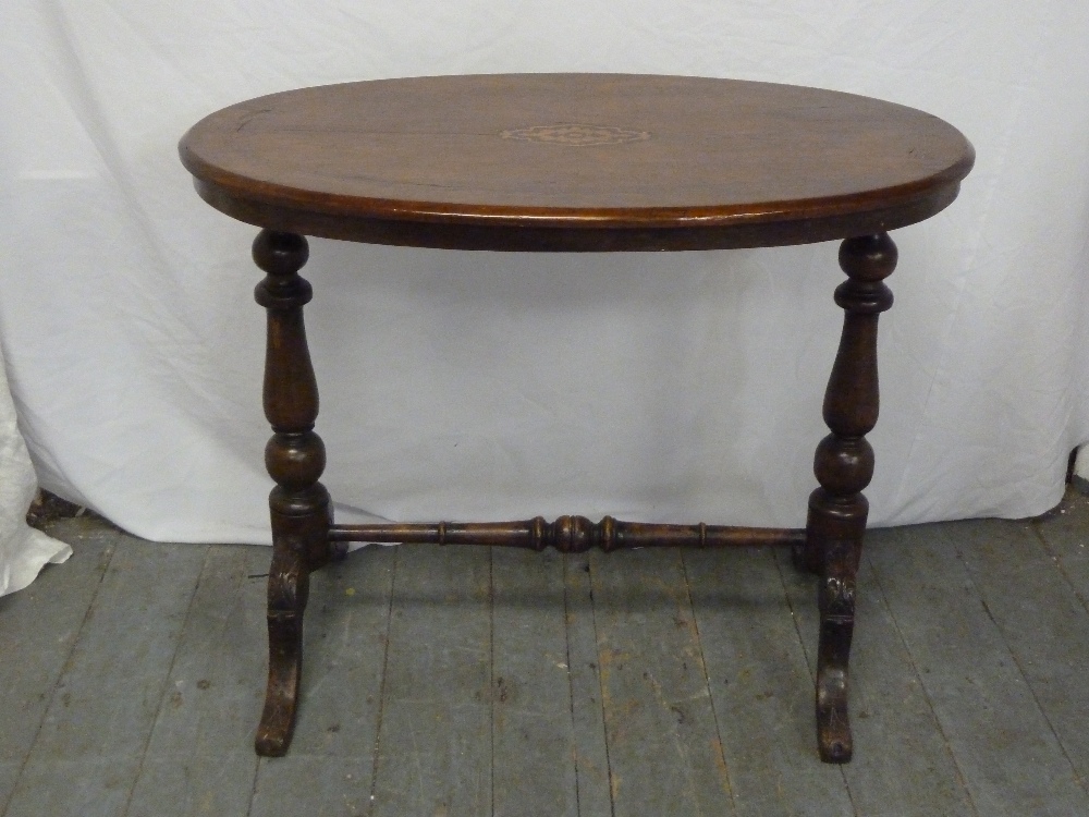 Victorian oval mahogany side table with fruitwood inlay