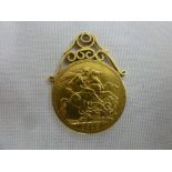 1913 Sovereign pendant, approx 9.0g