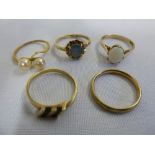 Five 9ct gold rings, approx total weight 9.0g