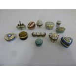 A quantity of trinket boxes to include Royal Worcester and Crummles (12)