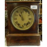 Mahogany cased Edwardian mantel clock with 2 train movement