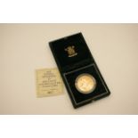 United Kingdom £5 brilliant uncirculated gold coin, 1992, 0067/1000, boxed, with certificate, 39.