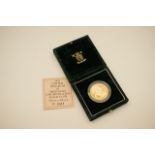 United Kingdom £5 brilliant uncirculated gold coin, 1993, 0417/1000, boxed, with certificate, 39.