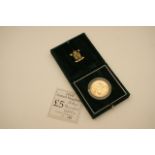 United Kingdom £5 brilliant uncirculated gold coin, 1998, 196/1000, boxed, with certificate, 39.