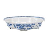 A Scalloped Jardinière,Chinese porcelain, blue decoration "Dragon, Phoenix and flowers" Dim. - 6 x