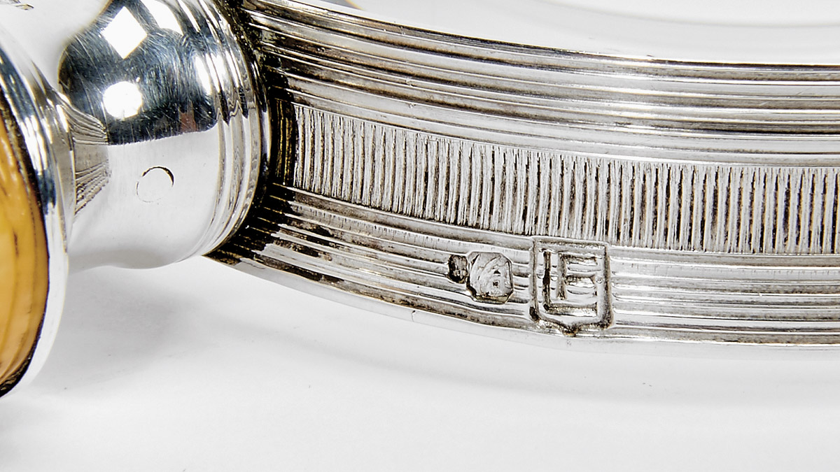 A Magnifying-glass,833/1000 silver ring, ivory handle with carved decoration "European hunters" - Image 3 of 4