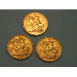 Three Victorian gold Sovereigns, 1885, 1886, 1886, all Melbourne mint