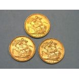 Three Victorian gold Sovereigns, 1893, 1895, 1900, includes Sydney mint