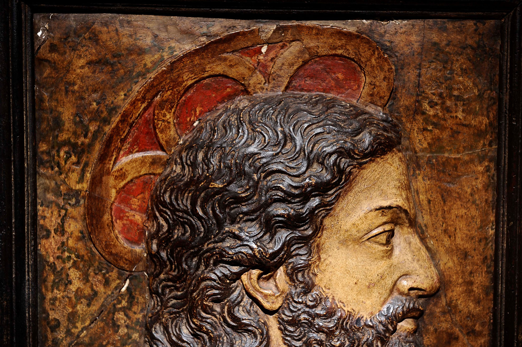 Rilievo in stucco policromo raffigurante profilo del Redentore. Firenze o Roma prima metà del XVI - Image 3 of 4