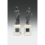 Due figure di Minerva e Demetria in bronzo fuso e cesellato a patina scura, Italia XIX-XX secolo, da