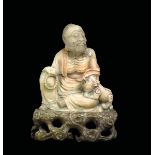 A soapstone figure of wise man and stand, China, Qing Dynasty, 18th century h cm 10,5