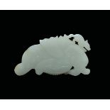 A white jade "dragon and cat" group, China, Qing Dynasty, 18th century h cm 5,2