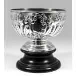 An Edward VII silver circular rose bowl, the sides embossed with part reeding, bead work, fruit