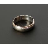 18CT WHITE GOLD WEDDING RING, M, Birmingham 1999, 5g