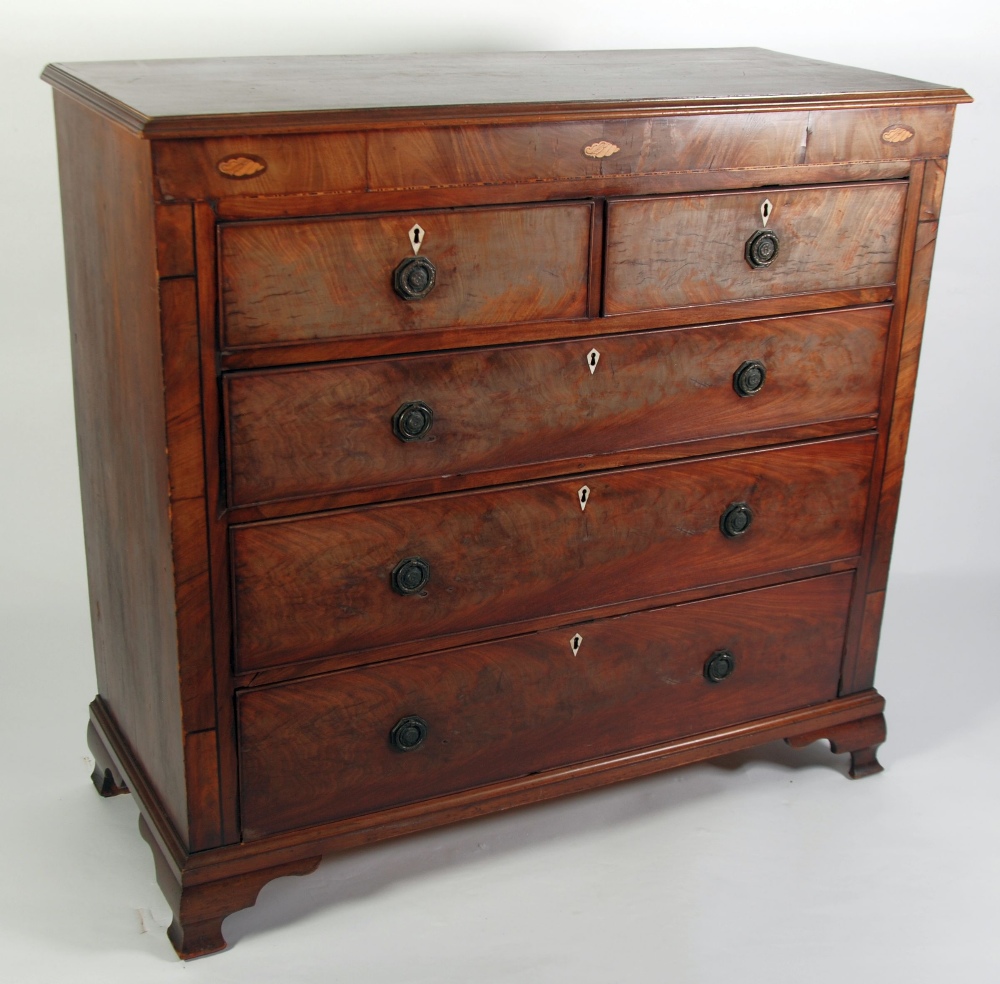 EARLY TWENTIETH CENTURY INLAID MAHOGANY CHEST OF DRAWERS, the moulded oblong top above three oval