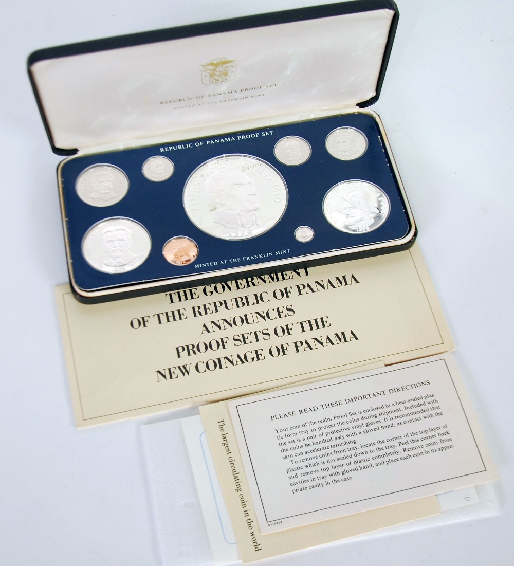 1975 REPUBLIC OF PANAMA NINE COIN PROOF SET, 1 Centesimo to the large 20 Balboas Simon Bolivar coin,