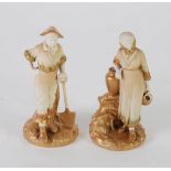 A SMALL PAIR OF EARLY TWENTIETH CENTURY ROYAL WORCESTER PORCELAIN JAMES HADLEY STYLE FIGURE of a